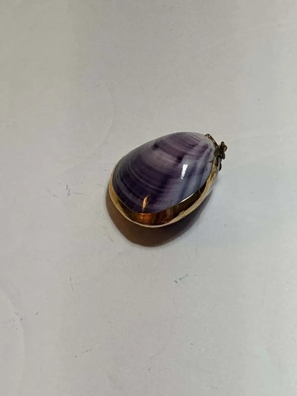 Vintage Purple Clam Shell Hinged Trinket Box with Brass Hardware